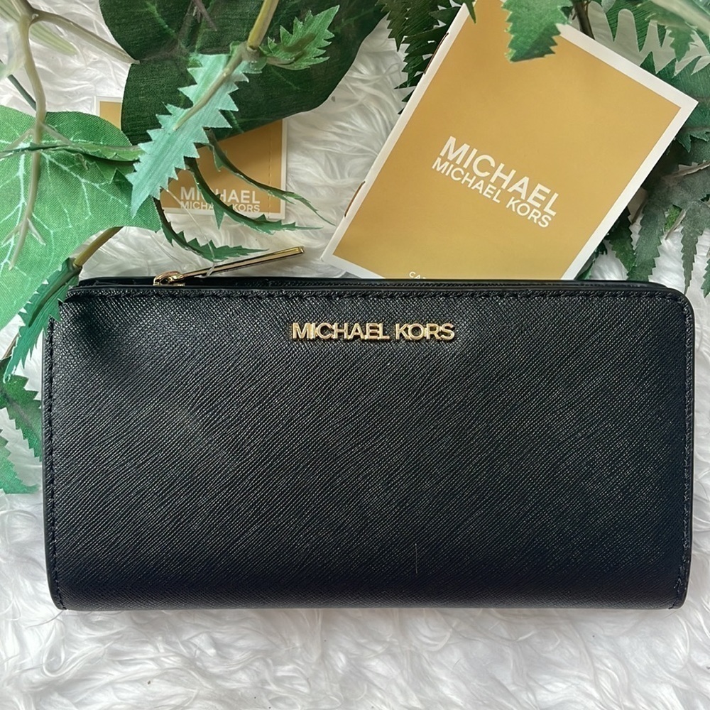 Brand New Michael Kors Genuine Leather Black Large Top Zip Continental Wallet - Picture 2 of 14